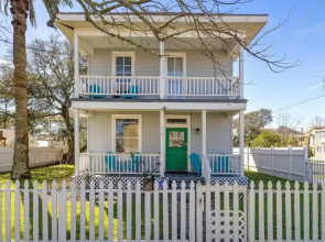 Seas The Breeze 4 Bedroom Home