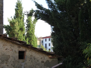 4-bed, Sleeps 8, Pets, Free Parking