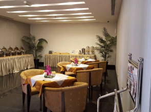 Beach Hotel Apartment