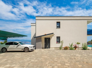 Amazing Home in Matulji With Outdoor Swimming Pool, Wifi and 5 Bedrooms