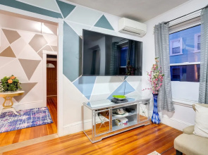 Pet-friendly Salem Apartment w/ Shared Deck!