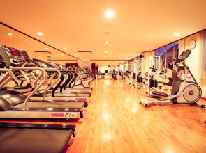 Phuket Graceland Resort And Spa