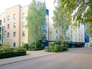 Victoria Lodge