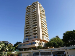 Marbella Este Next Marriott and Nikki B