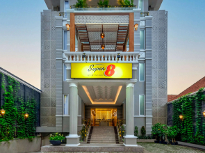 Super 8 By Wyndham Solo Indonesia