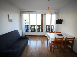 Appartement Auris, 1 pièce, 4 personnes - FR-1-297-62