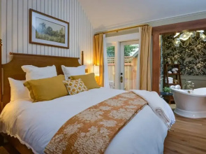Cottage Eleven in Jacksonville