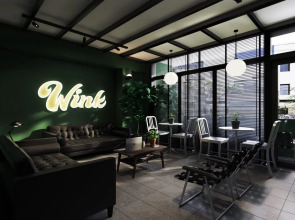 Wink @ Mosque Street