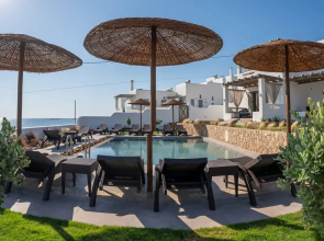 Skyros Trias