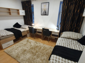 Railway Station City Modern Apartment