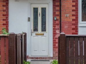 BV Comfy Spacious 3 Bedroom House At Tatton Street Manchester