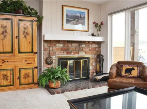 Der Steiermark Unit 114 by RedAwning