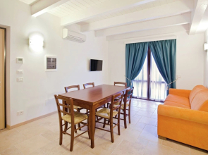 Modern Holiday Home in Pedaso with Pool