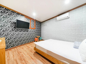 Busan Yeongdo Cube