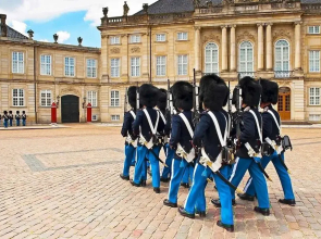 Exclusive Apartment - Water Front View