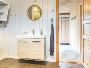 Cozy Seaside Cottage Escape-by Traum