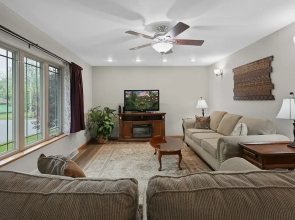 Mosinee Woodland Escape Whole House