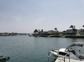 Serviced Waterfront Whole Villa Sydney