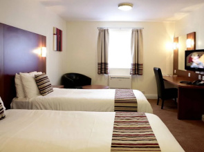 Mercure Swindon South Marston Hotel Spa