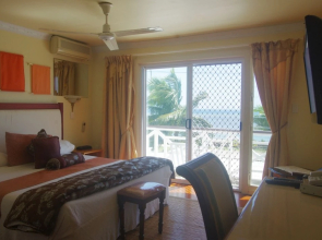 Seaview Lodge