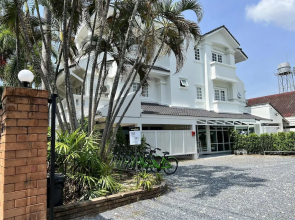 MINI-ME HUBS - Charm Suites in Old City