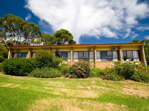 Bellbrae Motel