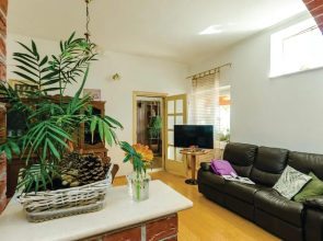 Awesome Home in Drvenik With Wifi and 5 Bedrooms