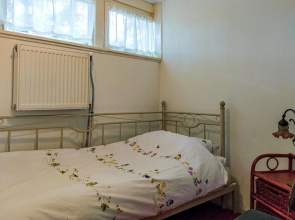 Beautiful Home in Rekem-lanaken With Wifi and 2 Bedrooms