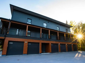 Al's Escape by Revelstoke Vacations