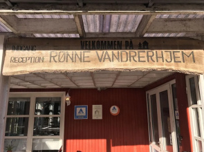 Rønne Vandrerhjem - Hostel