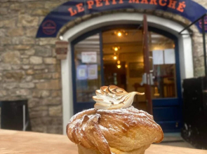 Charming 2-bed Apartment in Donegal Town Centre