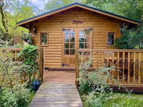 Captivating 1-bed Cabin in Newmarket
