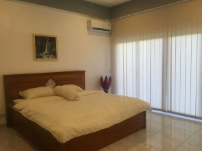 Senggigi Homes & Apartment