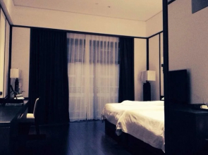 Zhejiang South Lake 1921 Club Hotel