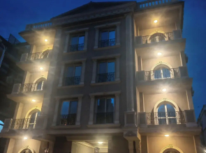 Roadhouse New Cairo Residence