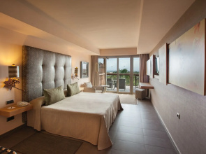 Lopesan Baobab Resort