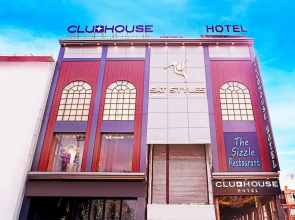 Club House Hotel Ayodhya