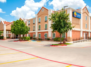 Comfort Inn & Suites Near Medical Center
