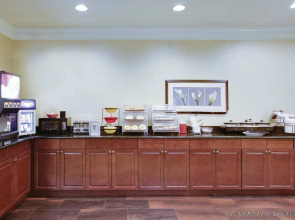 Garner Hotel Glen Burnie BWI Airport Area by IHG