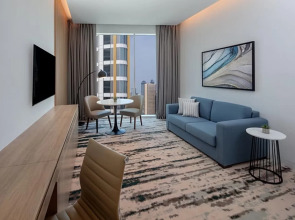 Отель Holiday Inn Dubai Business Bay