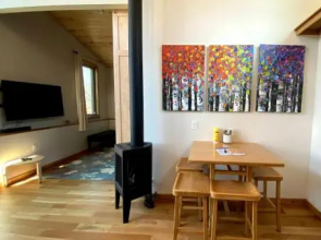 Eagle Peak Guesthouse