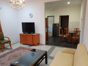 Mri Homestay Sg Buloh - 3 Br House on First Floor With Centralised Pool