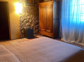 Room in B&B - Sottotono Agriturismo With Swimming Pool on Florence Surrounded by Greenery