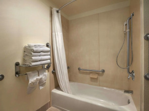 Ramada by Wyndham Williams