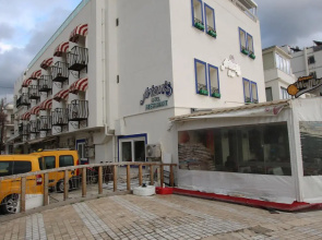 Artemis Hotel