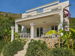 Hedera Estate, Villa Hedera III