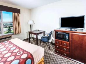 Super 8 Calgary/Airport