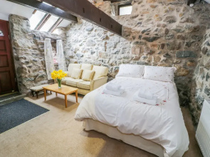 Waterfall Cottage
