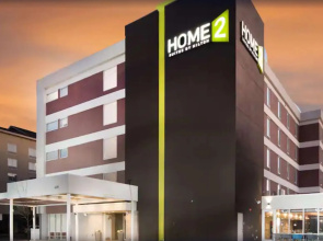 Home2 Suites by Hilton Newark Airport