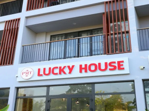 Lucky House